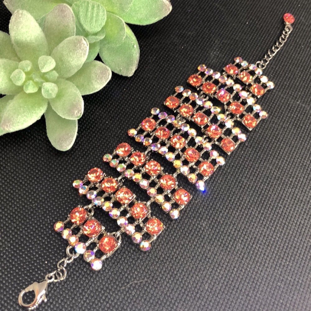 🌟2 for $25-Crystal bracelet.
